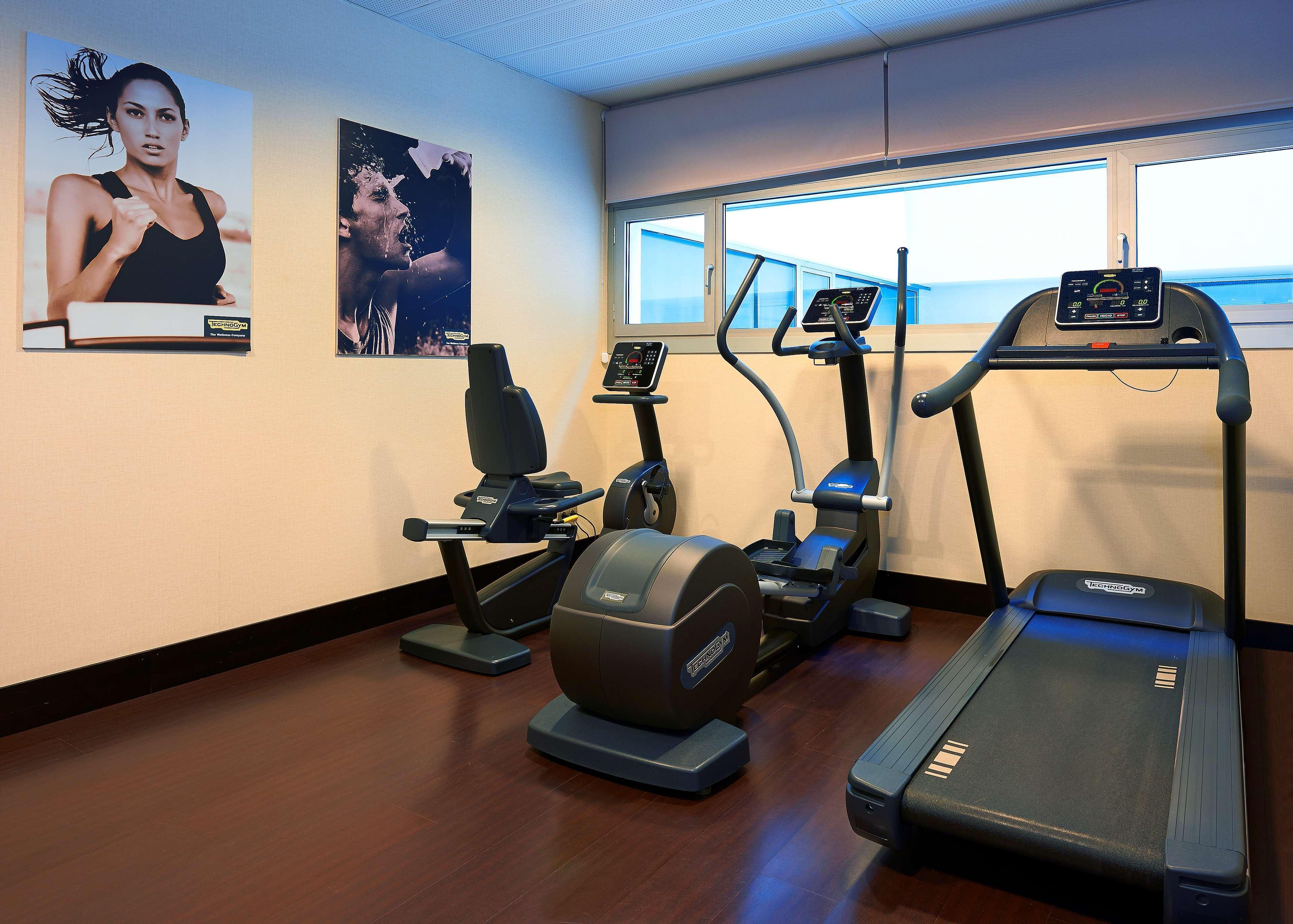Nh Sants Barcelona Hotel Екстериор снимка