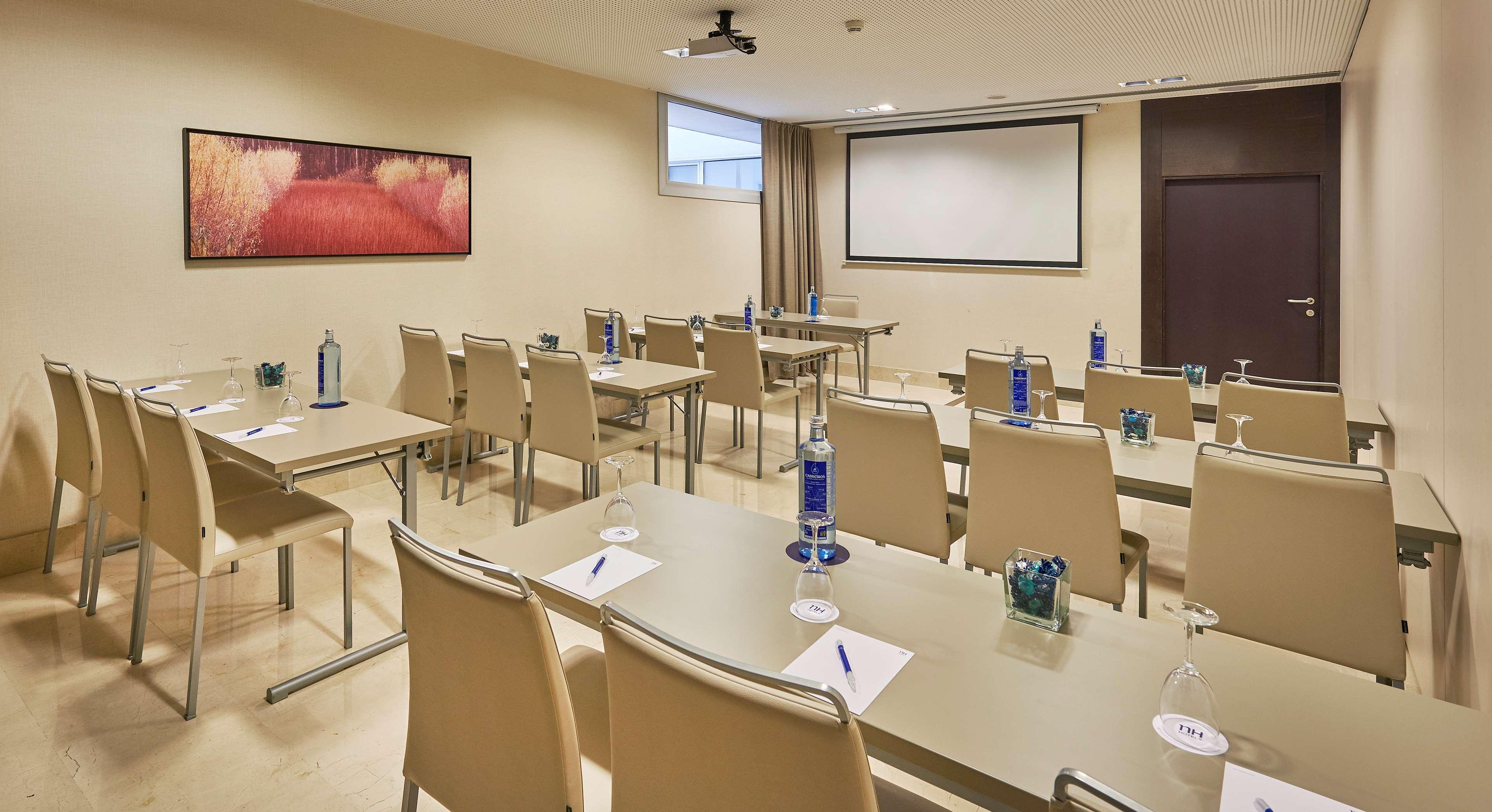 Nh Sants Barcelona Hotel Екстериор снимка